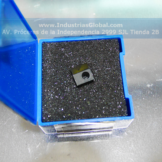 ARCH CUTTING TOOLS CCC34825 010 PCD INSERTO